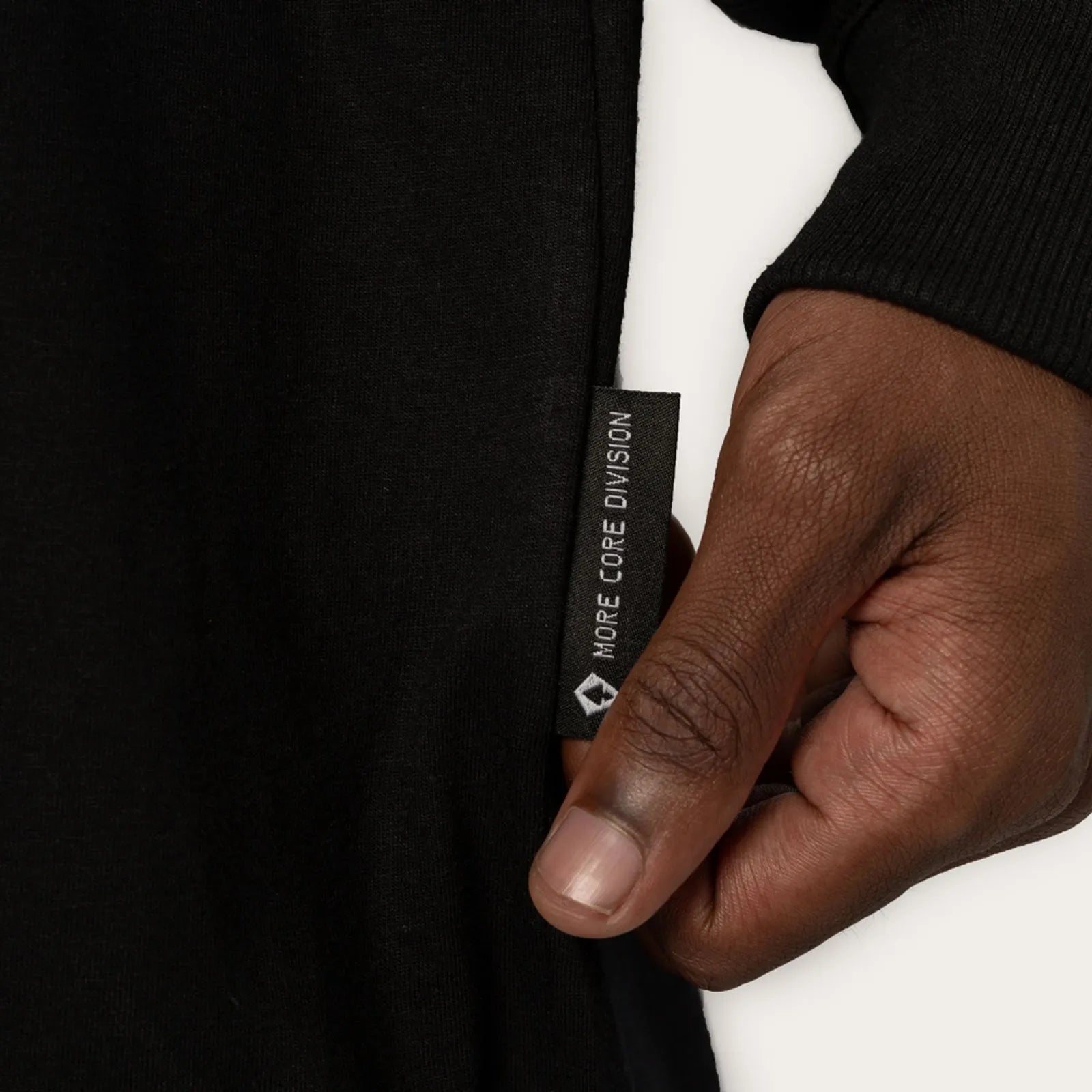 Camiseta Regular Manga Longa - MCD