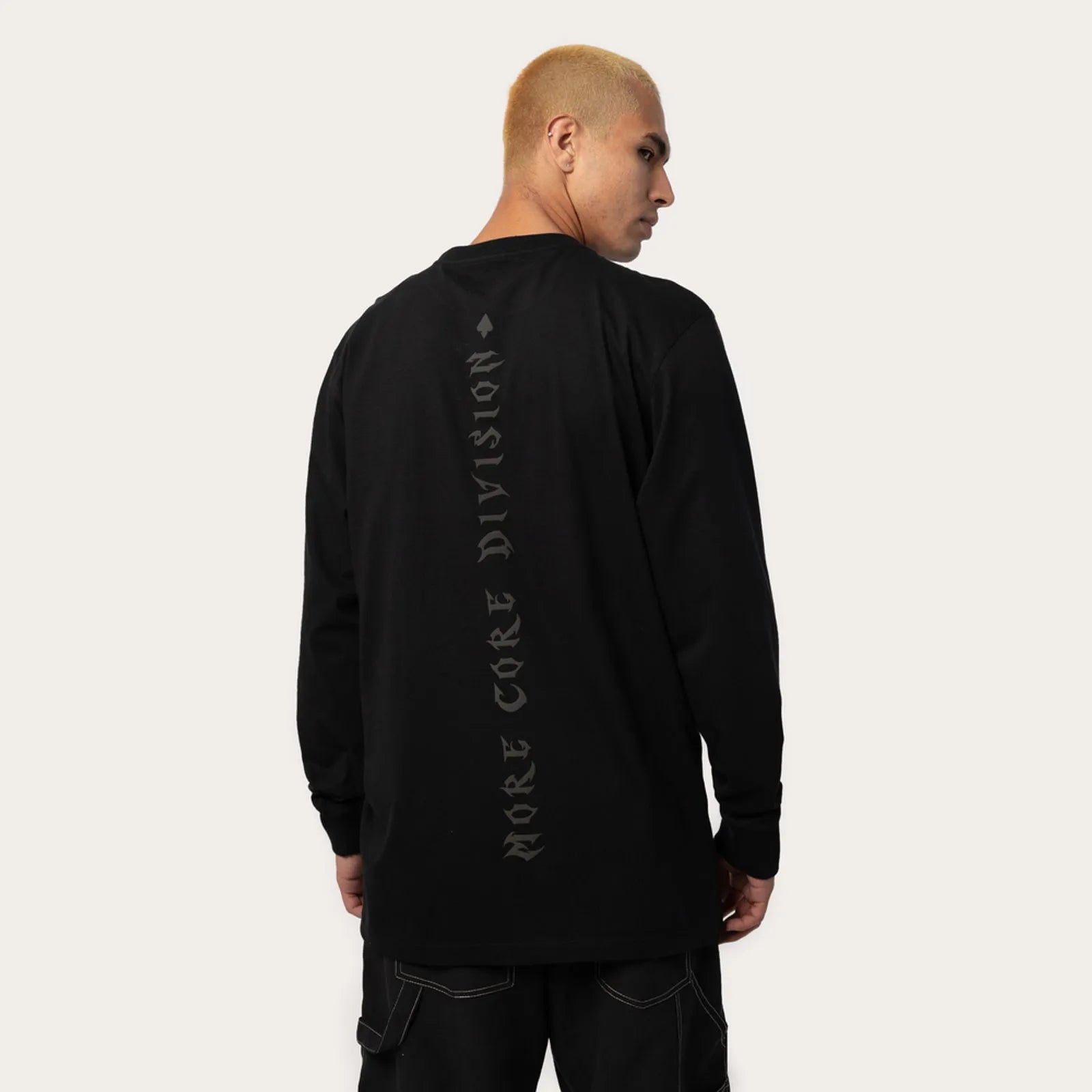 Camiseta Regular Manga Longa More Core Division Pi