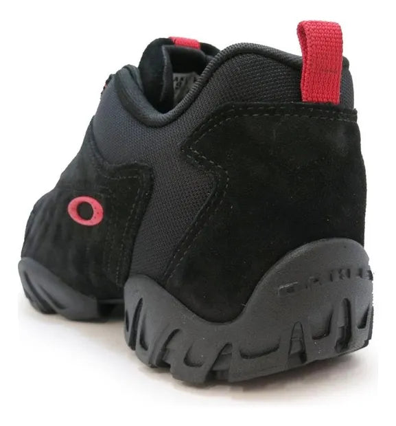 Tênis OAKLEY Attack - Preto/vermelho