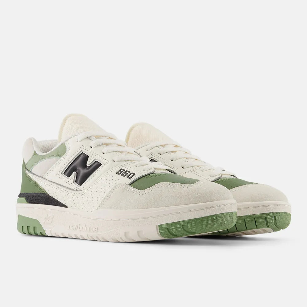 Tênis NEW BALANCE 550 Masculino - Bege Claro/Verde