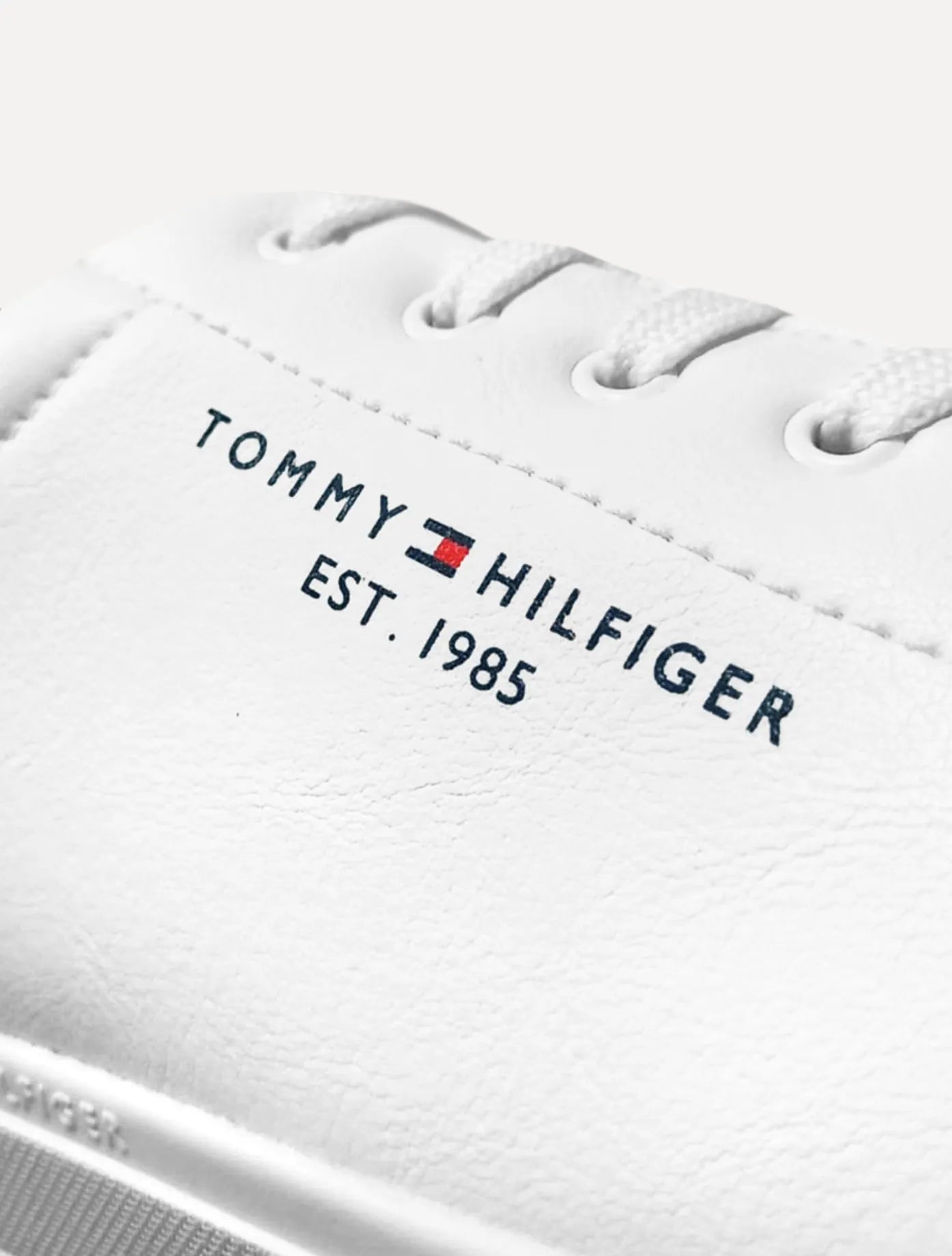 Tênis TOMMY HILFIGER - Couro Harrison 5D5 Branco