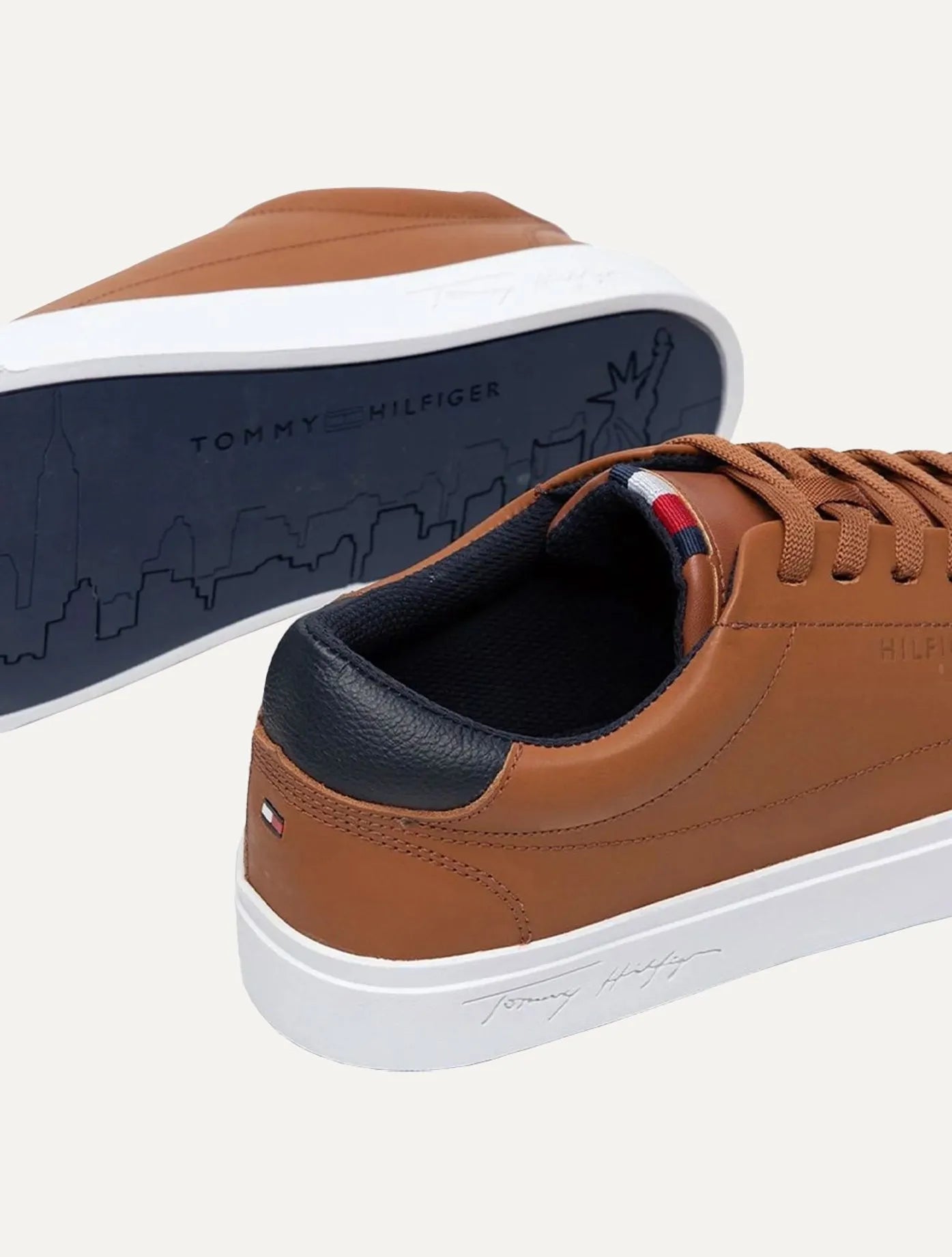 Tênis TOMMY HILFIGER - Couro Greg 1A Marrom