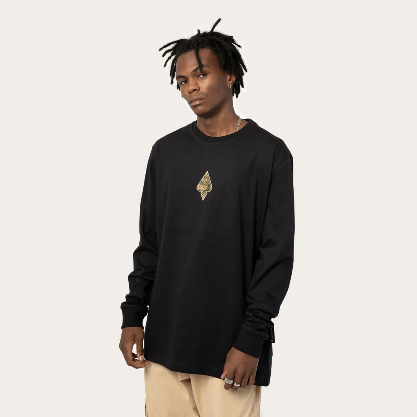 Camiseta Regular Manga Longa MCD Leviathan Pipa