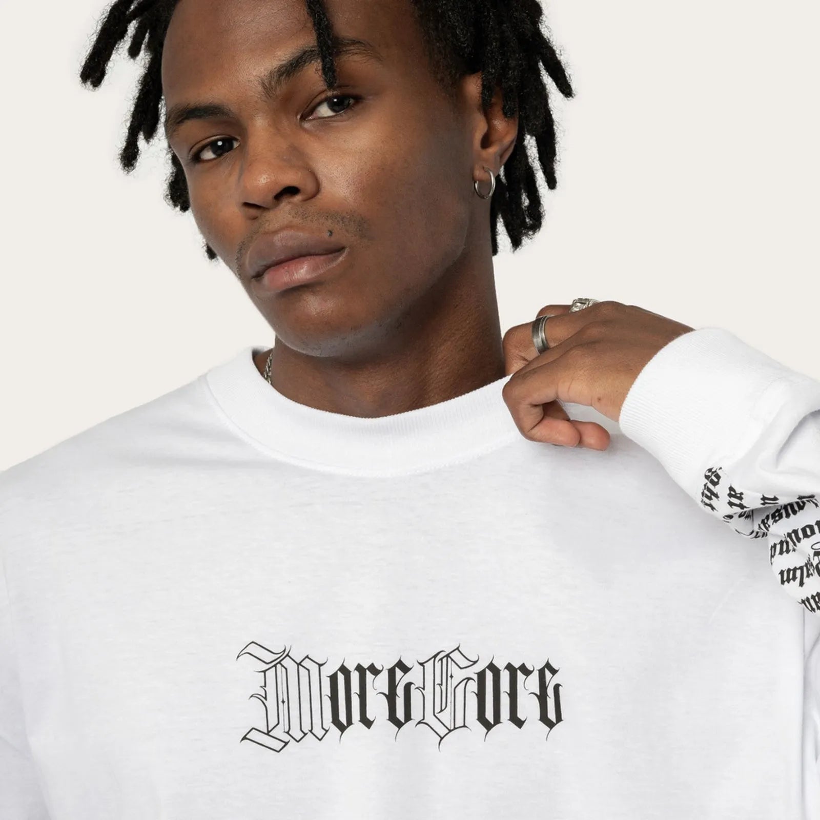 Camiseta Especial Manga Longa Box Fit MCD Salmos