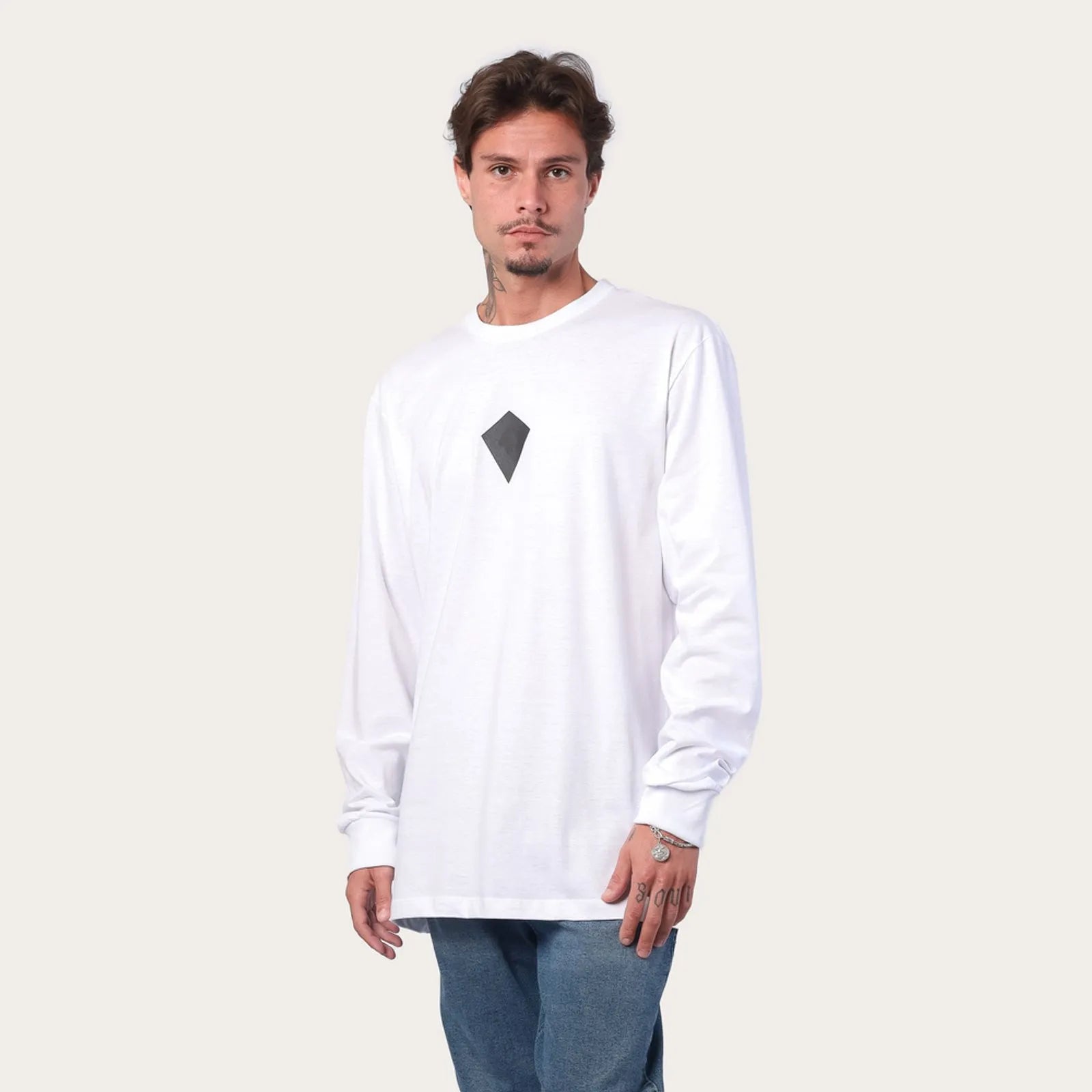 Camiseta Regular Manga Longa More Core Division Pi