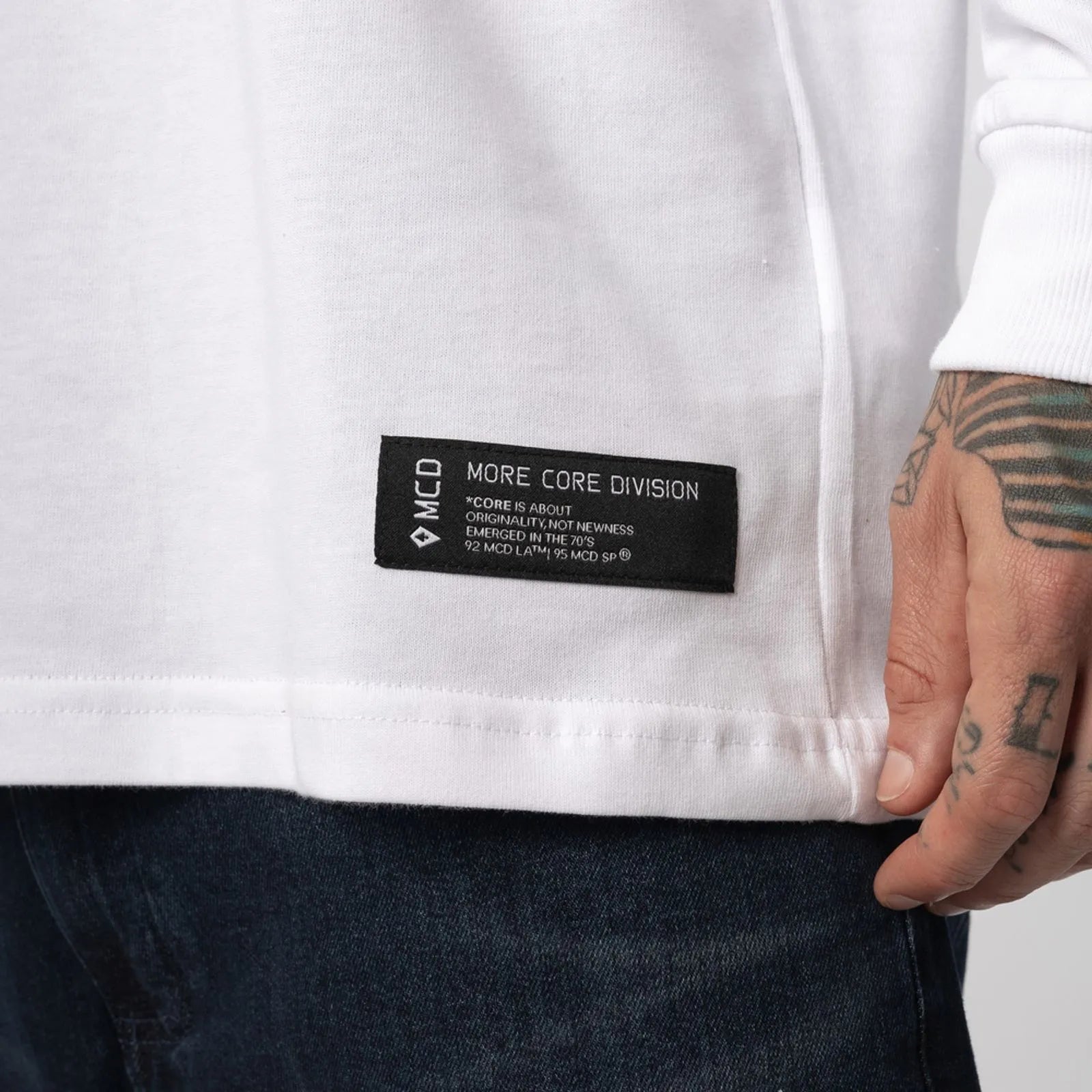 Camiseta Especial Manga Longa MCD Escorpion