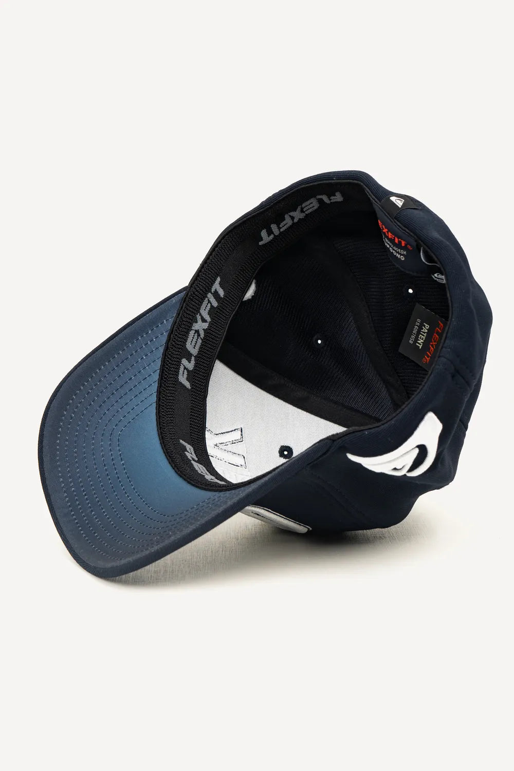 Boné Quiksilver Emb Type Down Word - Lançamento