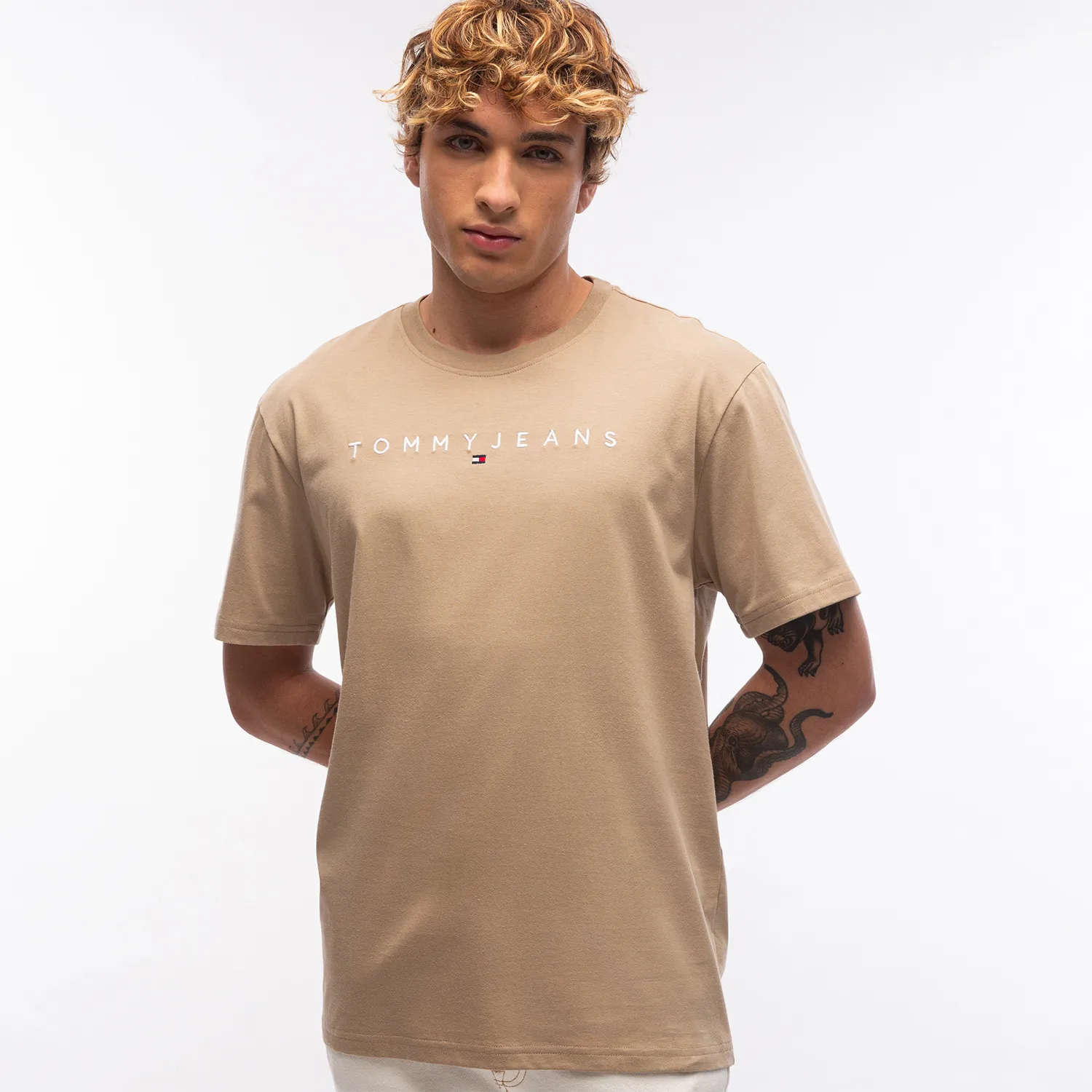 CAMISETA LOGO LINEAR TOMMY JEANS khaki