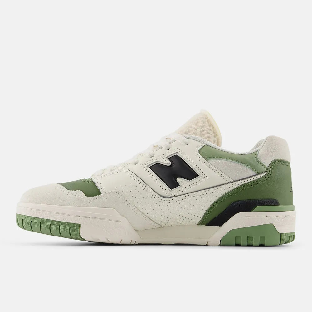 Tênis NEW BALANCE 550 Masculino - Bege Claro/Verde