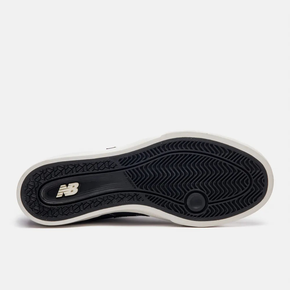 Tênis New Balance 272 - Preto/Marinho