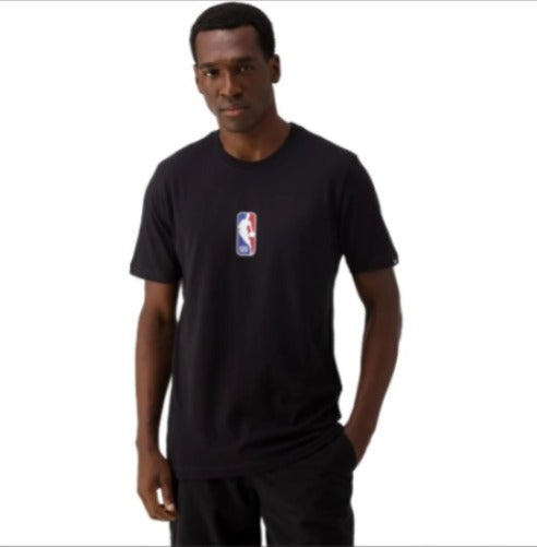 Camiseta NEW ERA - Logoman NBA