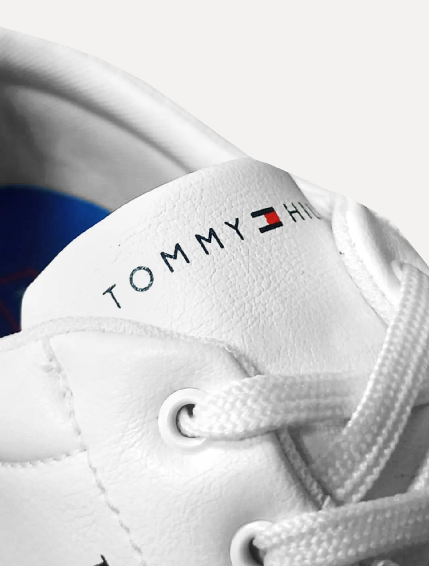 Tênis TOMMY HILFIGER - Couro Harrison 5D5 Branco